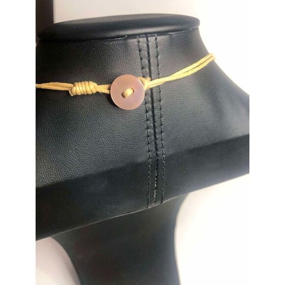 996 Shell pendant Iridescent boho Surfer Beach  necklace 20" - Picture 3 of 3